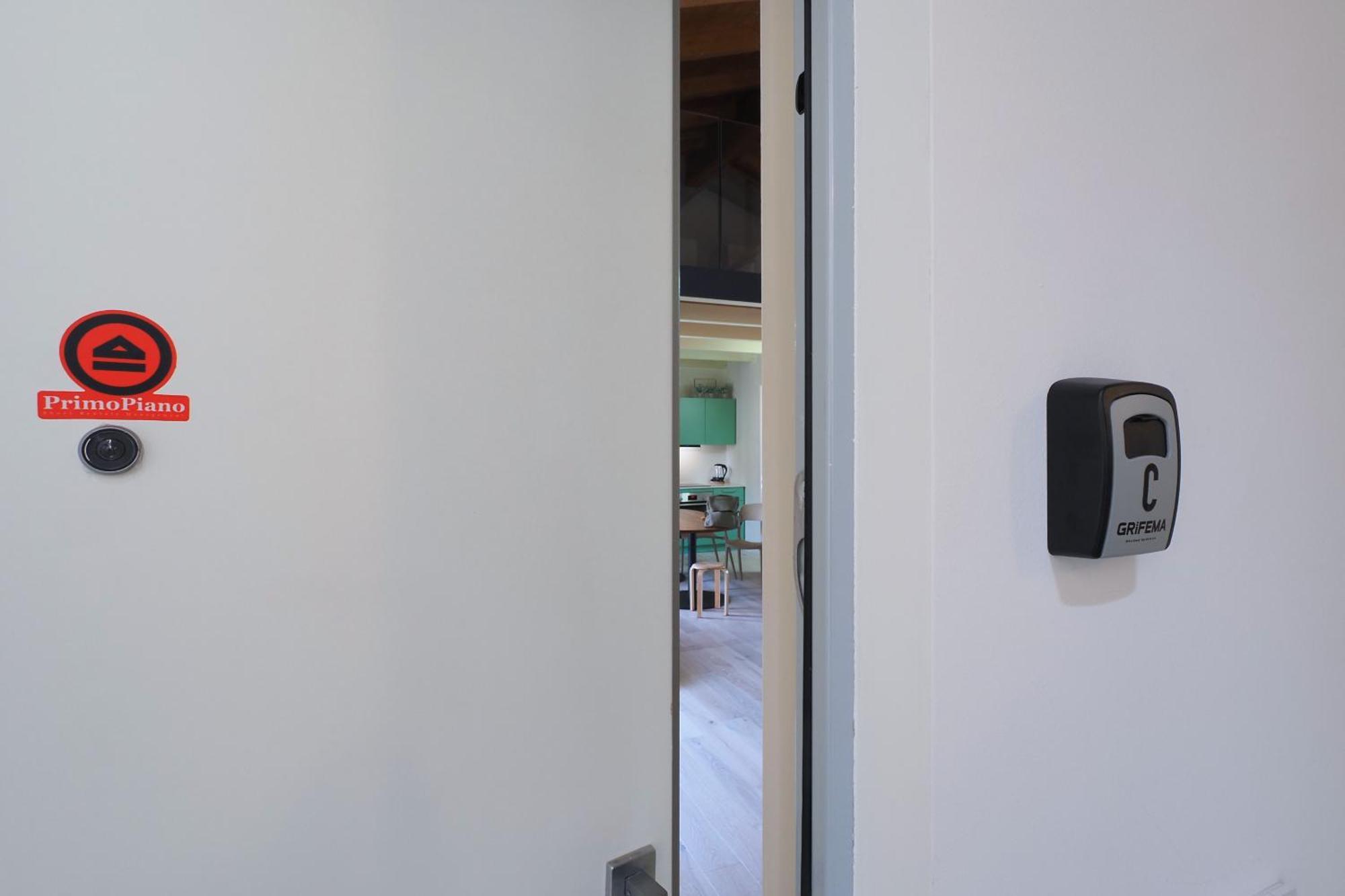 Apartmán Primopiano - Zumbini G Milán Exteriér fotografie